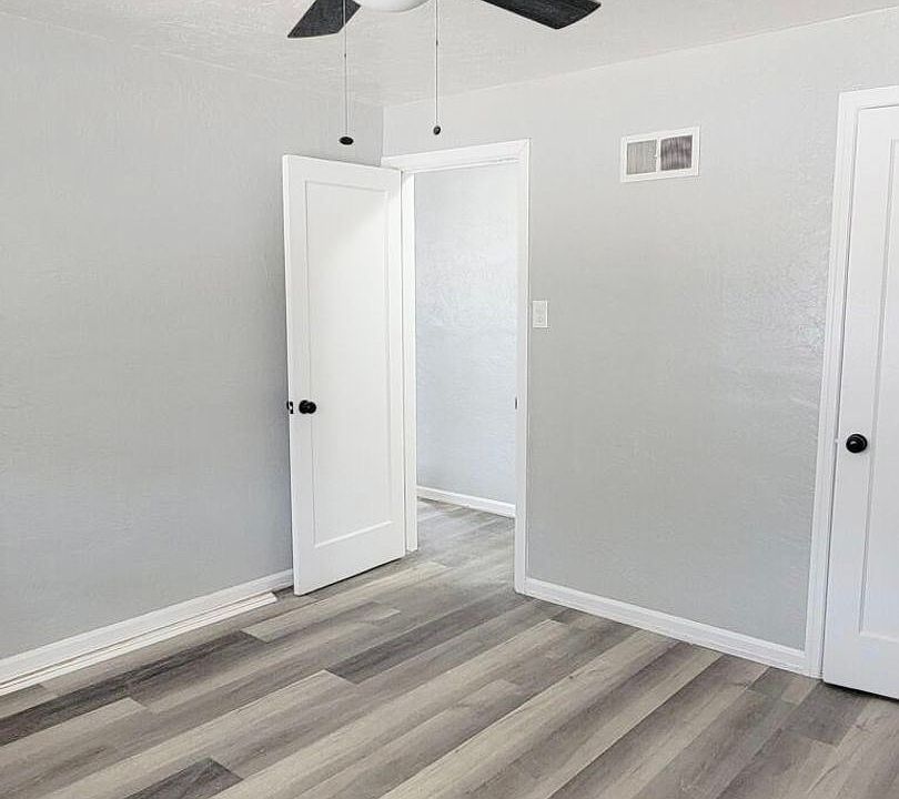 1st image of 418 N Hancock Ave #10098206