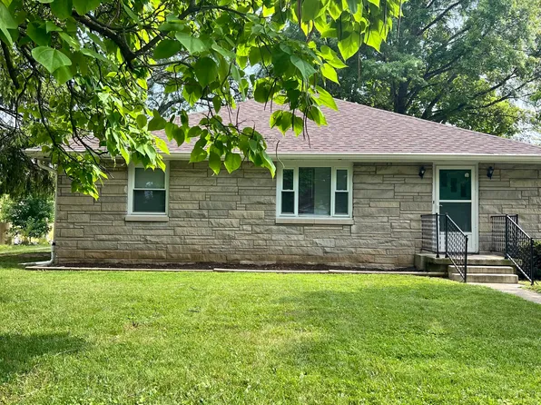 1205 W Cowing Dr, Muncie, IN 47304