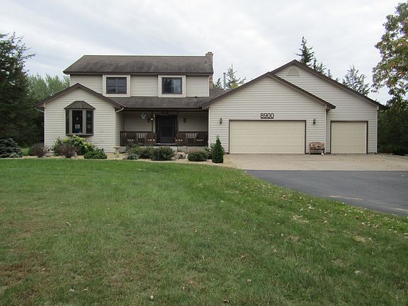 4th image of 8900 173rd Ave NW