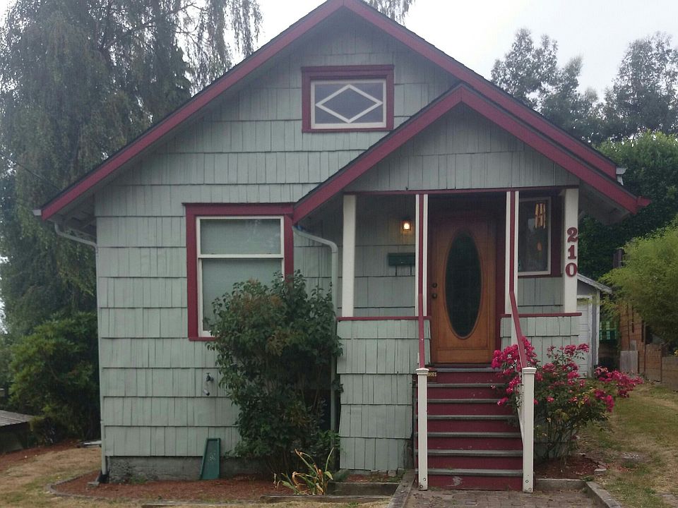 2nd image of 210 NW 41st St