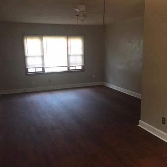 2359 Vermillion Dr — Photo 6