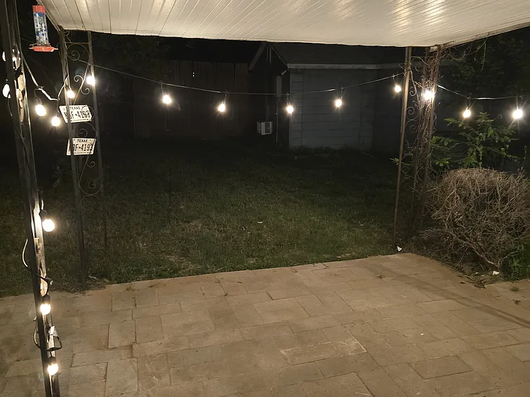 1620 Oakwood St — Photo 25