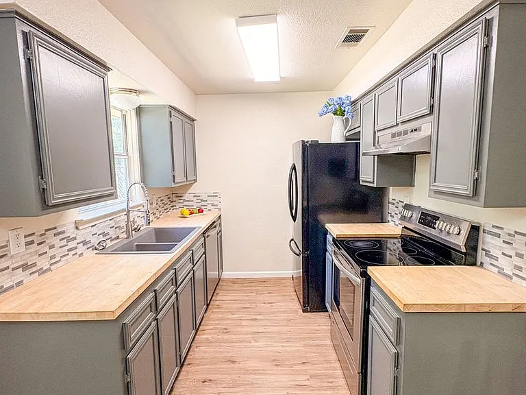 2508 Hidden Hill Dr — Photo 5