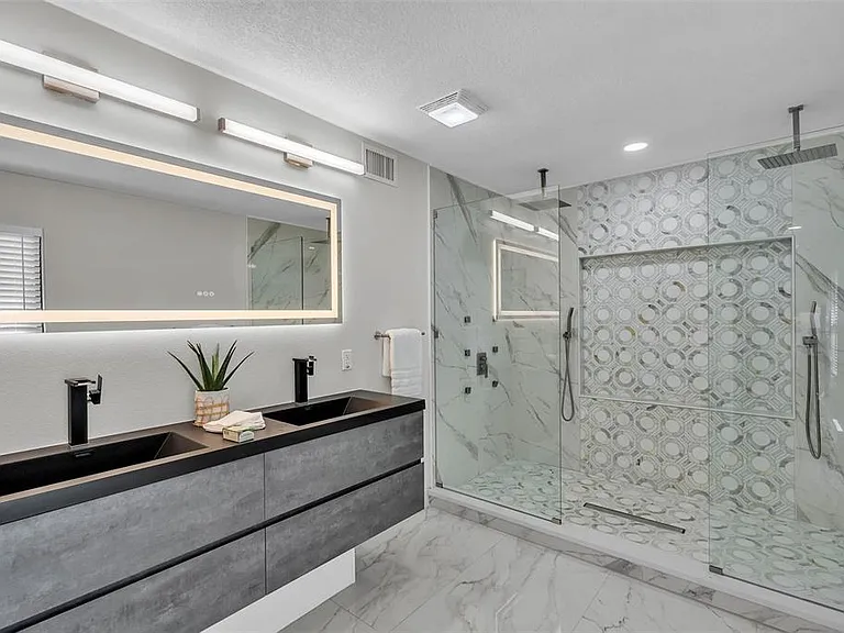 4520 Pine Hollow Dr — Photo 15