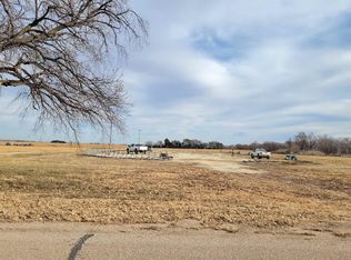 1 N Main St, Saronville, NE 68975