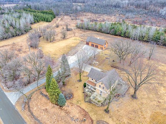 2nd image of 8210 Kettle View DRIVE