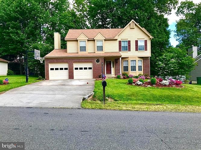 1st image of 17 Rocky Way Dr