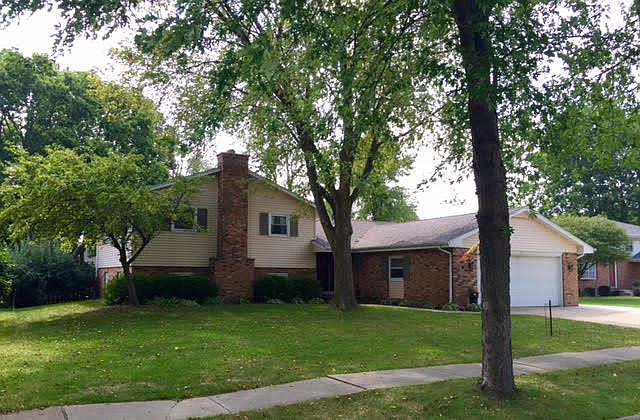 1st image of 708 Oak Run Dr
