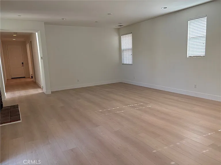 6230 Fielding — Photo 8
