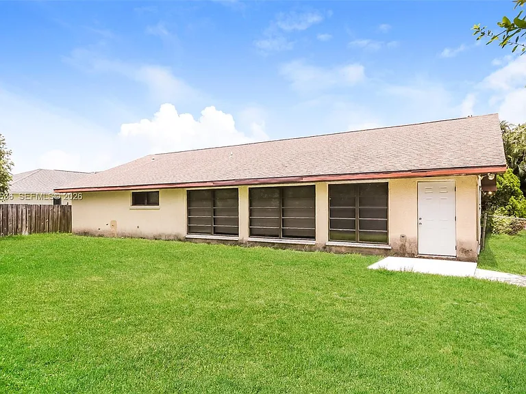 1434 SW Broadview St — Photo 17