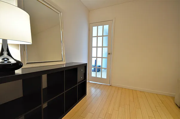 Rented by Corcoran | media 27