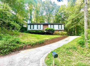 239 Russet Woods Dr, Birmingham, AL 35244