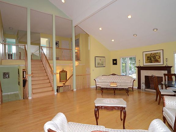 3rd image of 1381 Camino Robles Way