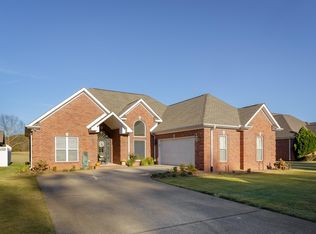 233 Jordan Ln, Florence, AL 35630