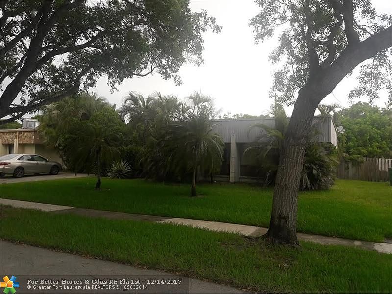 1st image of 10455 SW 52nd St
