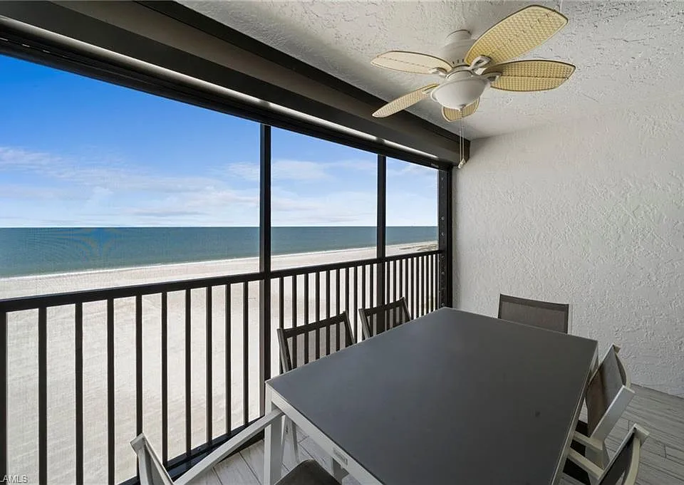 6400 Estero Blvd #903
