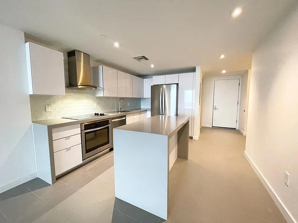 1600 NE 1st Ave #3511