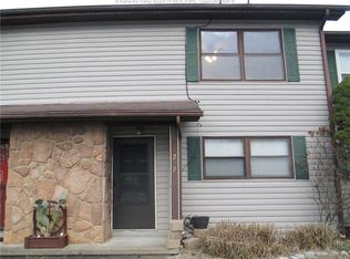 202 Fairway Gdns #202, Hurricane, WV 25526