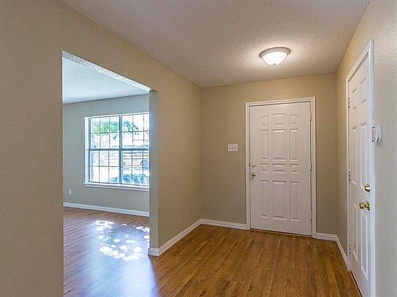 3rd image of 2200 Collington Dr