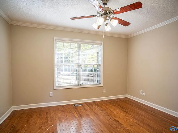 3rd image of 111 Armwood Rd