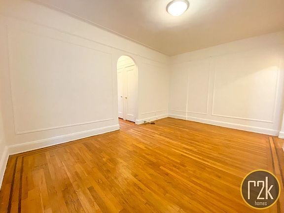5th image of 45-25 42nd St #D1