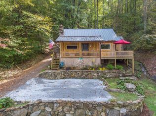 105 Peaceful Rd, Franklin, NC 28734