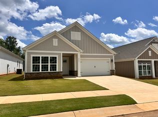 6697 Star Dr, Sherrills Ford, NC 28673