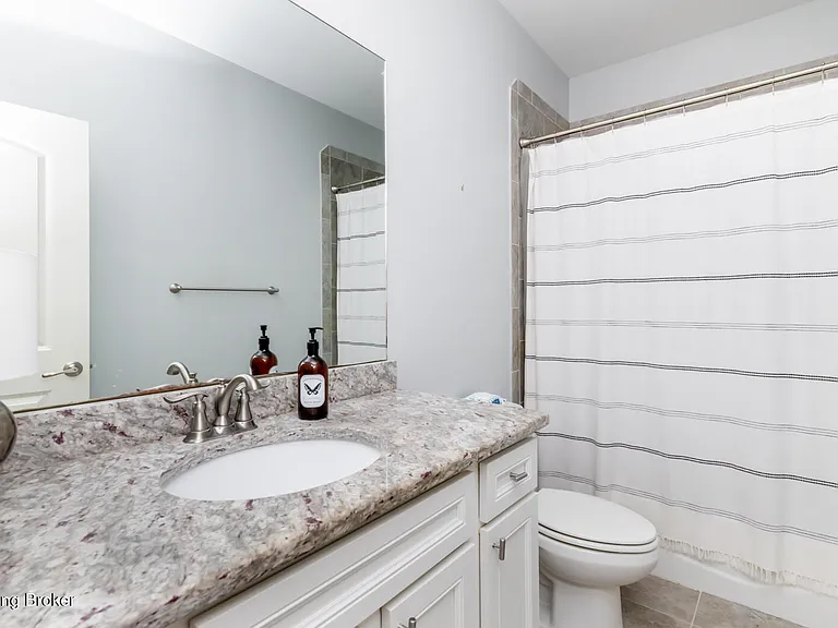 699 Urton Woods Way — Photo 17