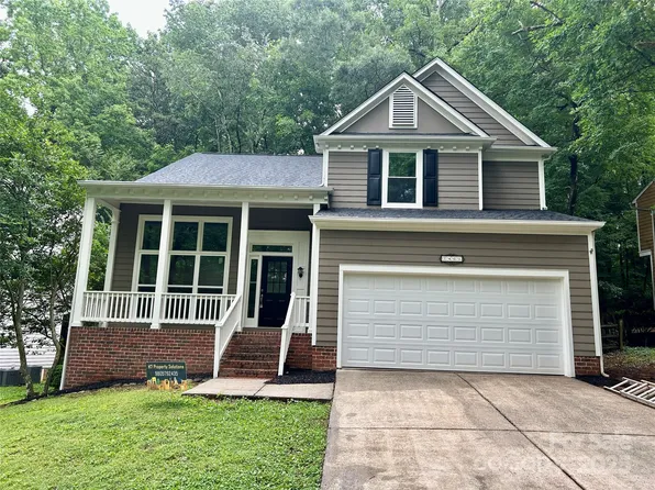 7401 Kinsmore Ln, Charlotte, NC 28269