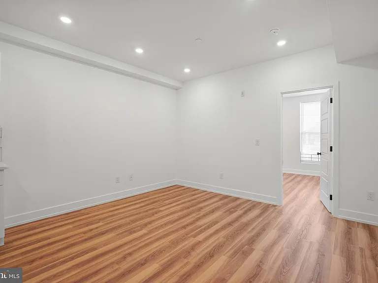 2325 Germantown Ave #2 — Photo 14
