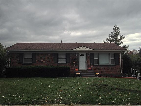 2nd image of 204 E Tiverton Way