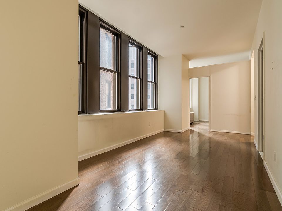 1st image of 15 Park Row APT 19D
