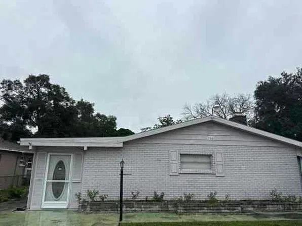 796 Berkley Rd, Auburndale, FL 33823