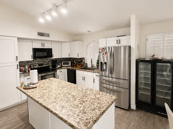 9854 W Irma Ln, Peoria, AZ 85382