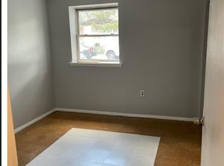 1913 S Broadway, Camden, NJ 08104