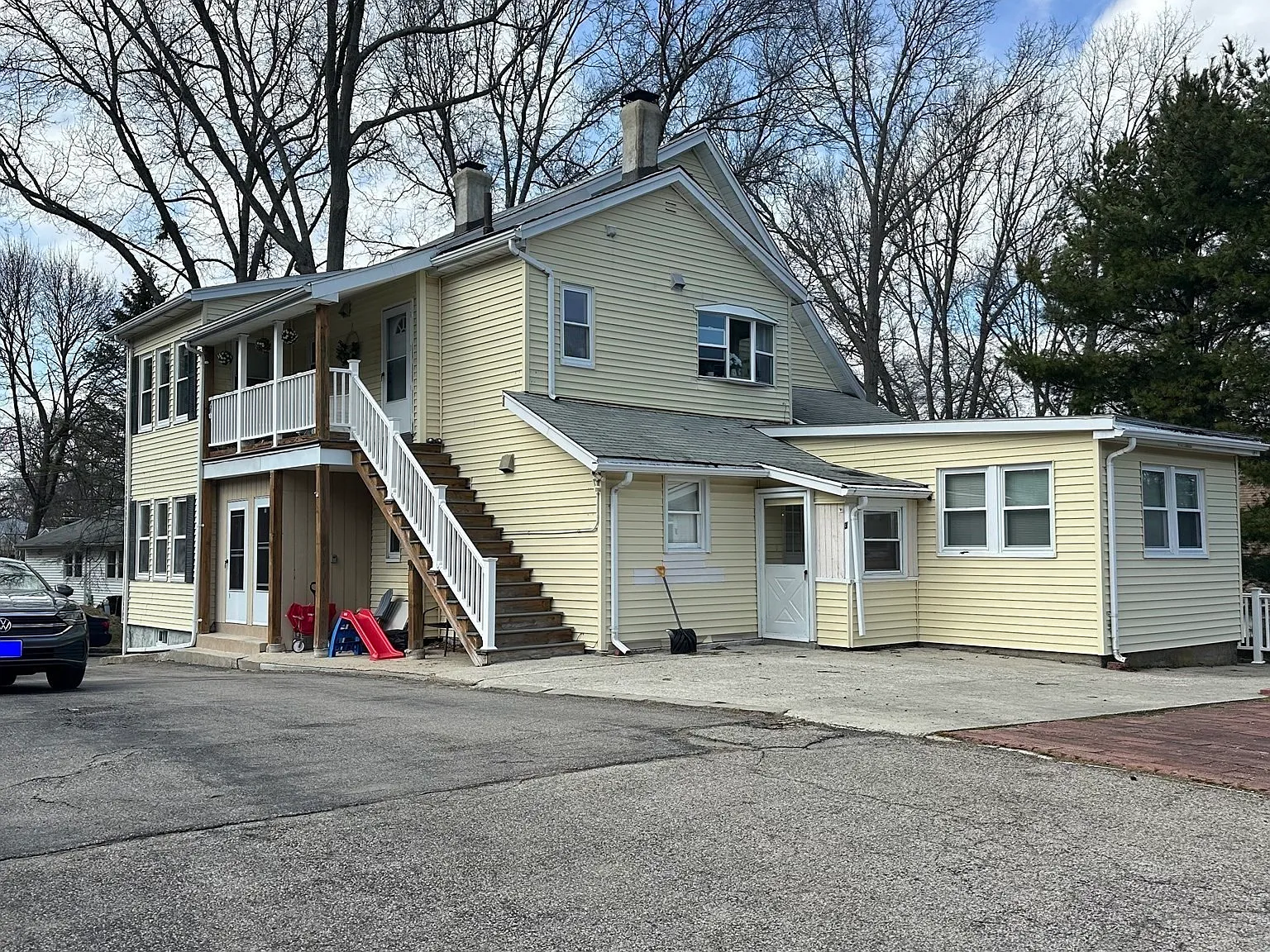 2 bed, 880 sqft, $2,200 — Photo 3