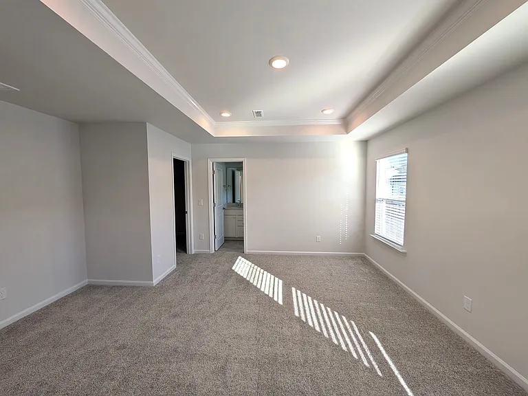 Upstairs Master Bedroom#2