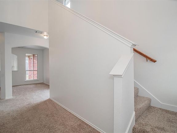 5th image of 6345 Claire Dr