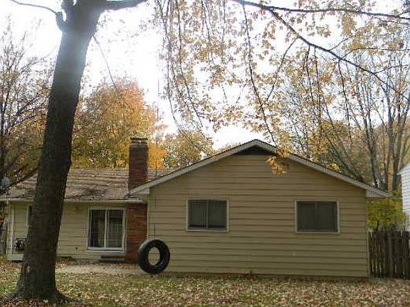 2nd image of 4077 Dryden Dr