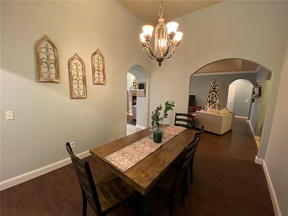 5th image of 2578 N Shadow Crest Dr