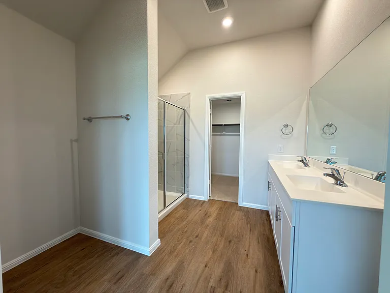 406 Kingsbury Ave — Photo 19