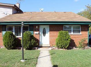 9515 N Terrace Pl, Des Plaines, IL 60016