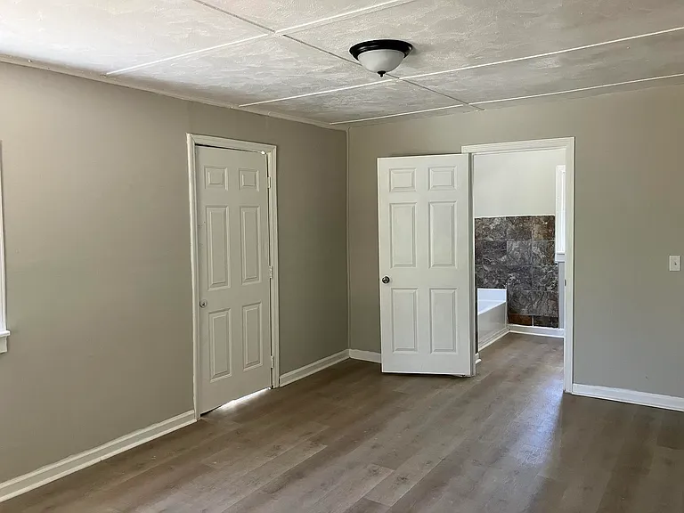 2050 Cherokee Ct #MAIN — Photo 9