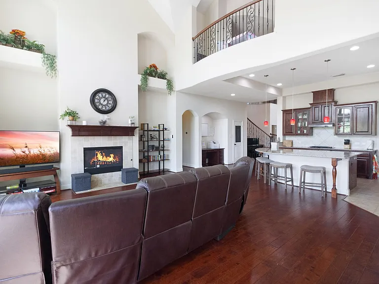 2573 Hannah Cir — Photo 6