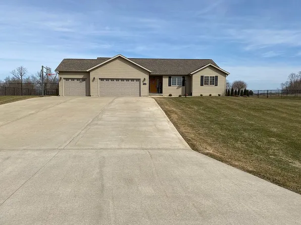 13430 Deer Trace Dr, Morrison, IL 61270