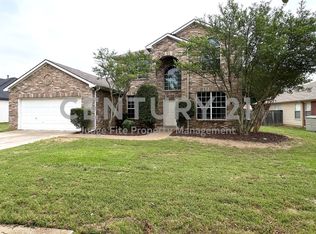 1502 Nightingale Ln, Corinth, TX 76210