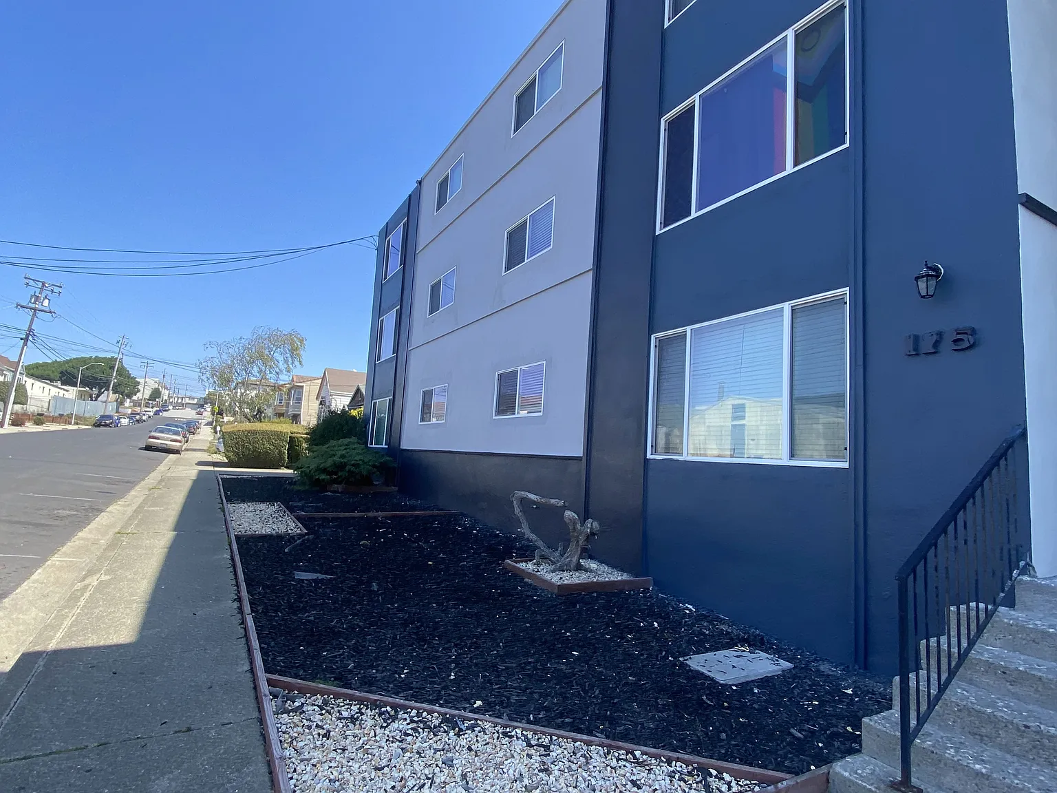 245 E. Market St. — Photo 4