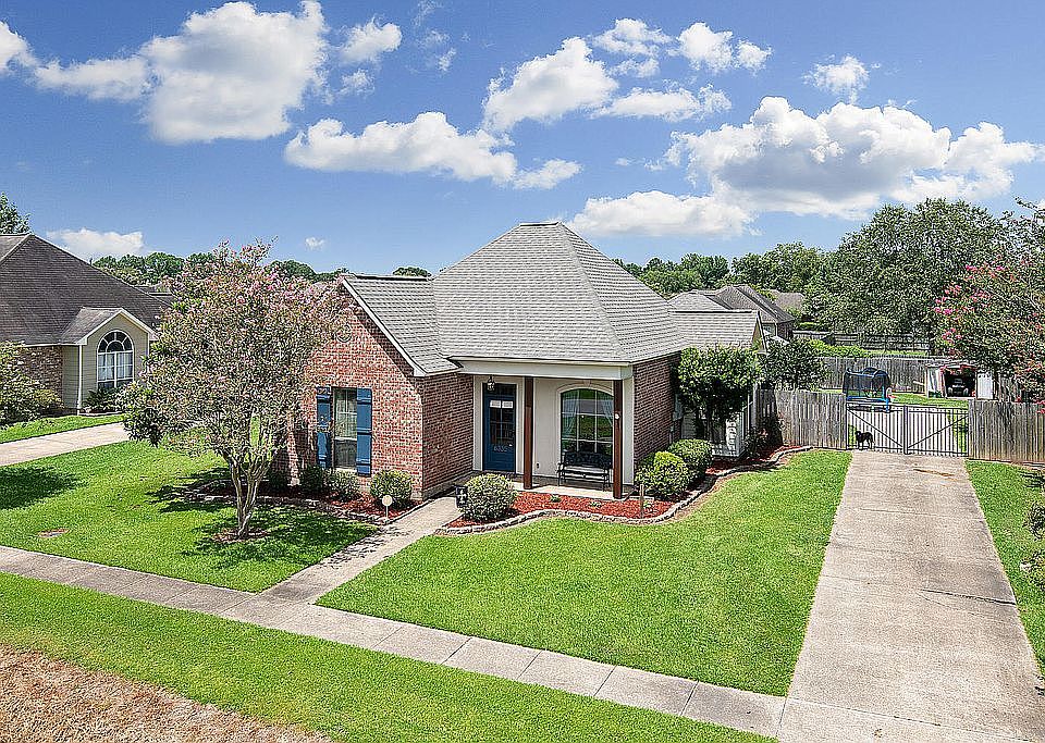 1st image of 6335 Windwood Dr