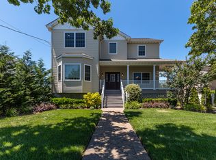 2916 Evergreen Ave, Oceanside, NY 11572