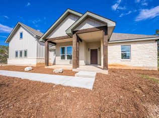 323 N Star Dr, Bandera, TX 78003